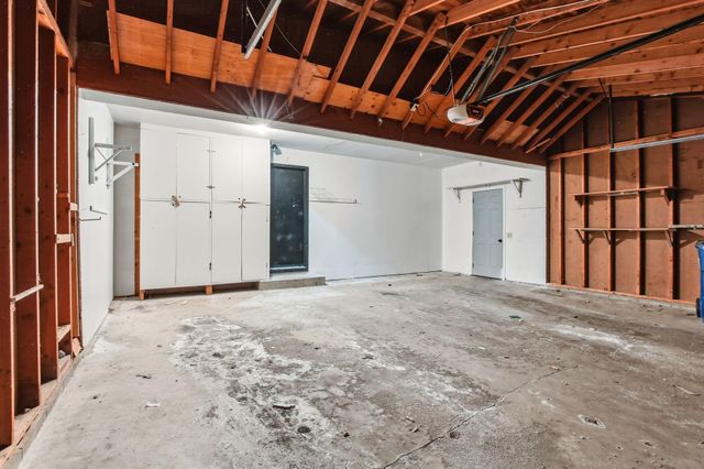 5736 Matterhorn Drive NE, Fridley, MN 55432