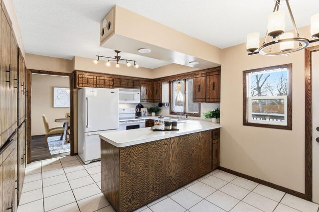 5736 Matterhorn Drive NE, Fridley, MN 55432