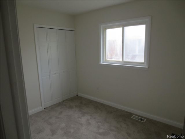 34600 Michelle Drive, Romulus, MI 48174