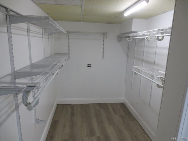 34600 Michelle Drive, Romulus, MI 48174