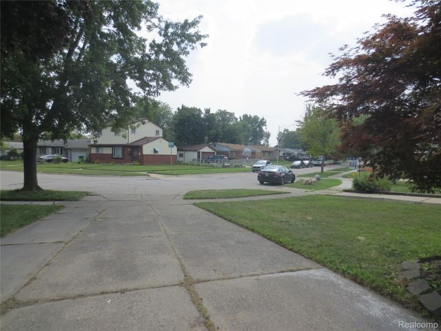 34600 Michelle Drive, Romulus, MI 48174