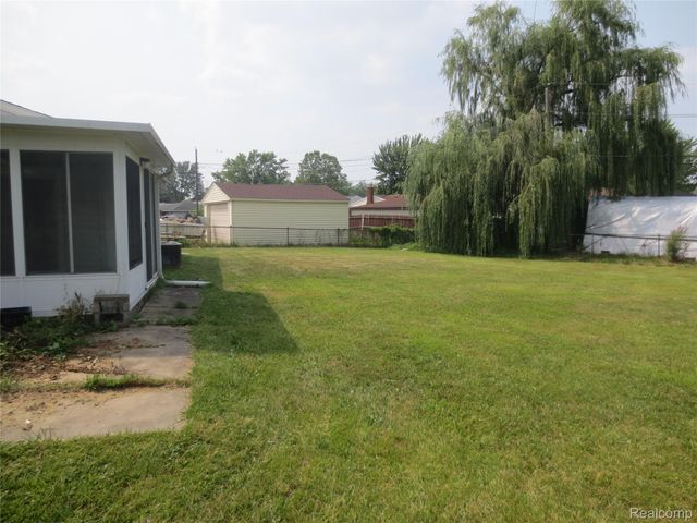 34600 Michelle Drive, Romulus, MI 48174