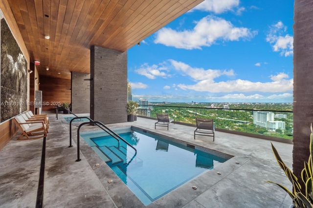 1451 Brickell Ave 2405, Miami, FL 33131