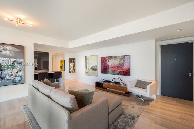 1451 Brickell Ave 2405, Miami, FL 33131