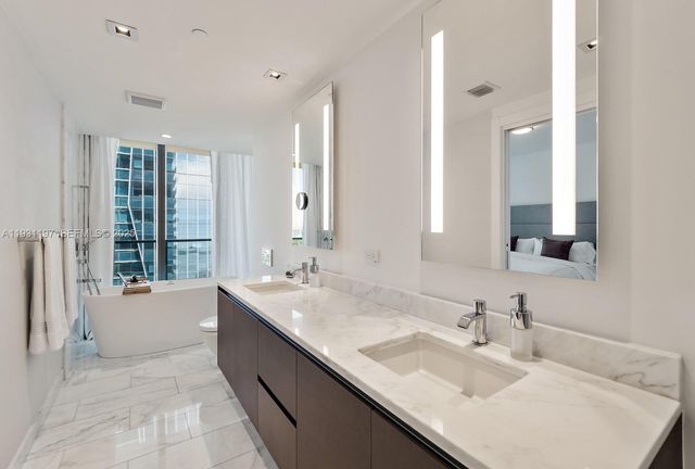 1451 Brickell Ave 2405, Miami, FL 33131