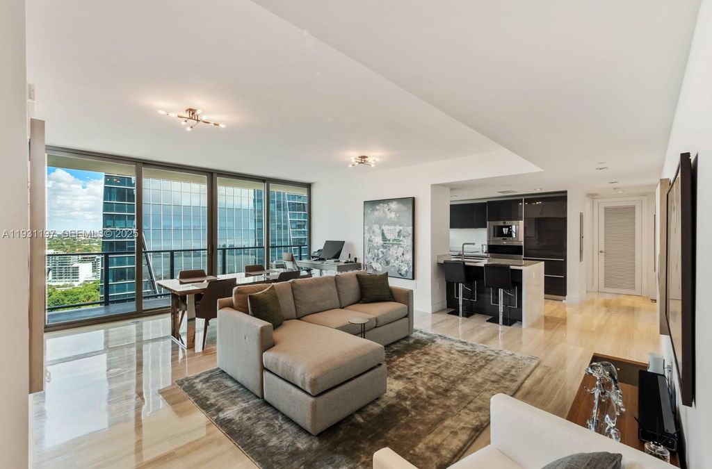 1451 Brickell Ave 2405, Miami, FL 33131