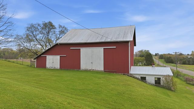 8990 W 500 S, Hudson, IN 46747