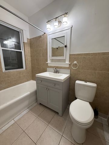 2602 W 47th Street 2R, Chicago, IL 60632