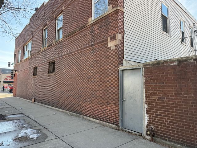 2602 W 47th Street 2R, Chicago, IL 60632