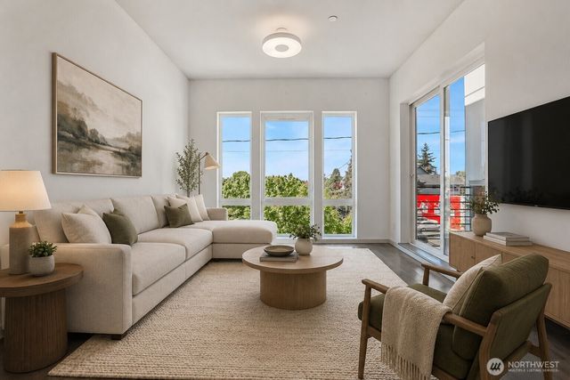 6704 15th Avenue NW, Seattle, WA 98117