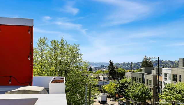 6704 15th Avenue NW, Seattle, WA 98117