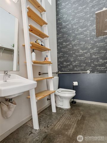 6704 15th Avenue NW, Seattle, WA 98117