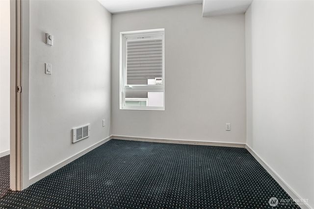 6704 15th Avenue NW, Seattle, WA 98117