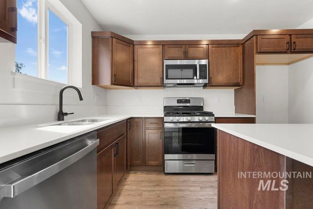 1907 Oregon Lane, Caldwell, ID 83605