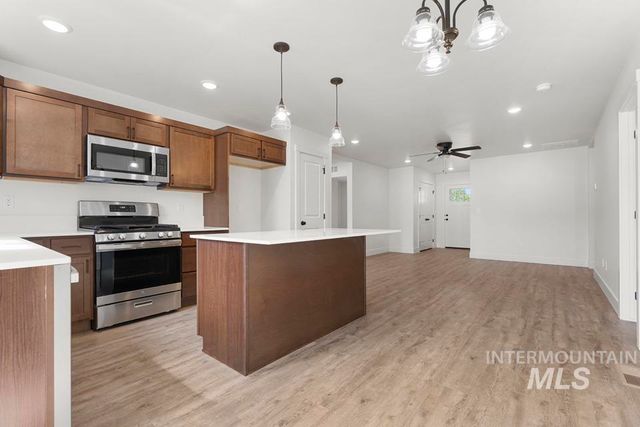 1907 Oregon Lane, Caldwell, ID 83605