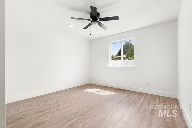 1907 Oregon Lane, Caldwell, ID 83605