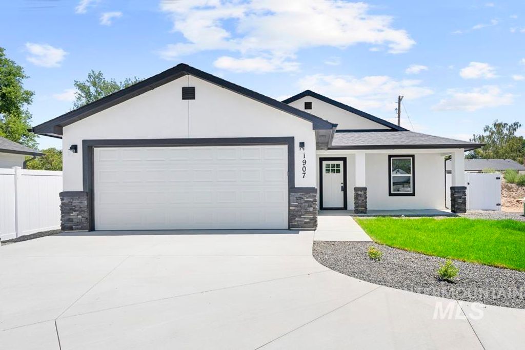 1907 Oregon Lane, Caldwell, ID 83605