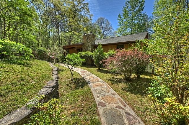 509 Ponderosa, Ellijay, GA 30540