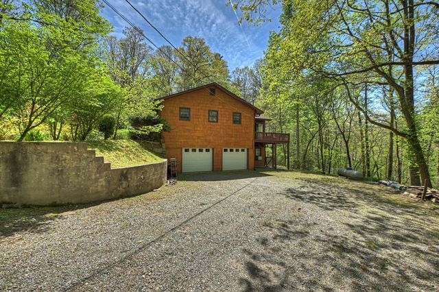 509 Ponderosa, Ellijay, GA 30540