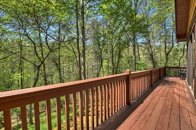 509 Ponderosa, Ellijay, GA 30540