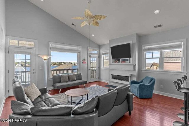 1102 Canal Drive A&B, Carolina Beach, NC 28428
