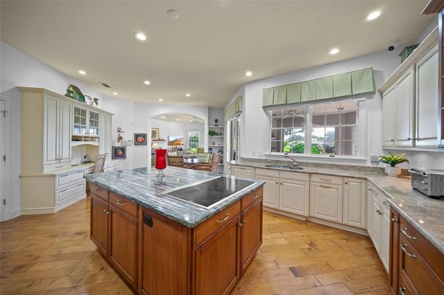 3099 DICK WILSON DRIVE, Sarasota, FL 34240