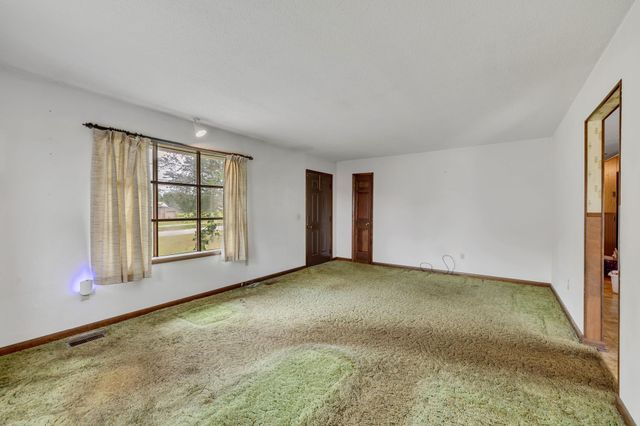 1319 Hills Chapel Rd, Manchester, TN 37355