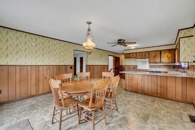 1319 Hills Chapel Rd, Manchester, TN 37355