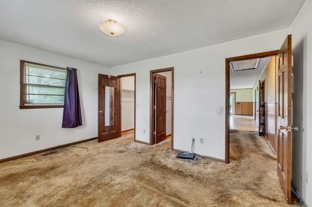 1319 Hills Chapel Rd, Manchester, TN 37355