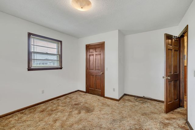 1319 Hills Chapel Rd, Manchester, TN 37355