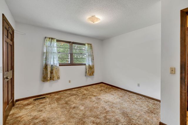 1319 Hills Chapel Rd, Manchester, TN 37355