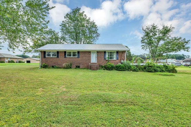 1319 Hills Chapel Rd, Manchester, TN 37355