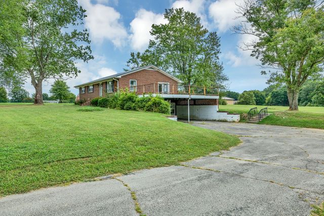 1319 Hills Chapel Rd, Manchester, TN 37355