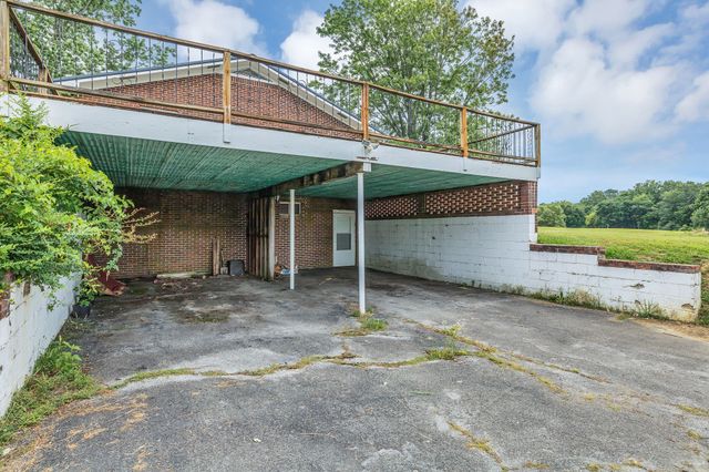 1319 Hills Chapel Rd, Manchester, TN 37355