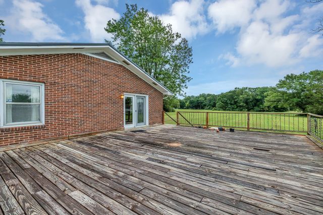 1319 Hills Chapel Rd, Manchester, TN 37355