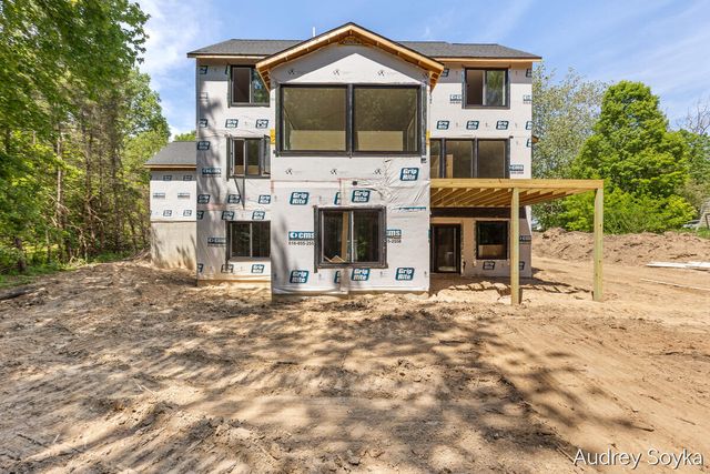 8234 Cascade Road, Ada, MI 49301