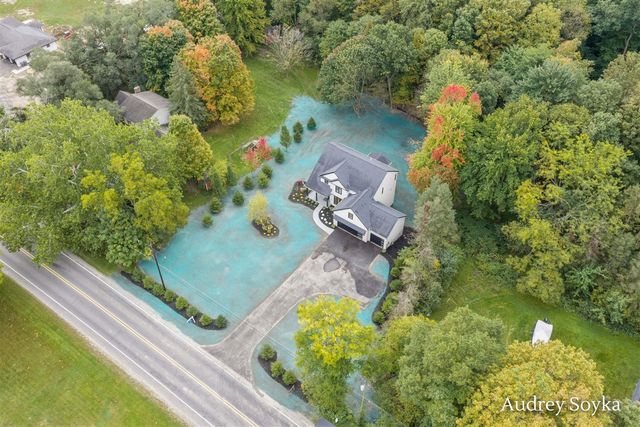 8234 Cascade Road, Ada, MI 49301