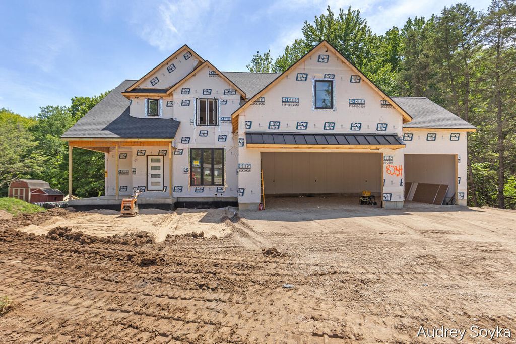 8234 Cascade Road, Ada, MI 49301
