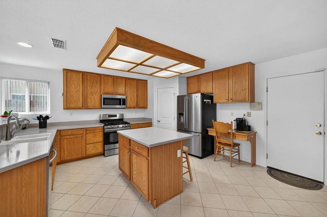 8682 Minoan Ct, Elk Grove, CA 95624