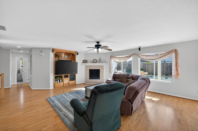 8682 Minoan Ct, Elk Grove, CA 95624