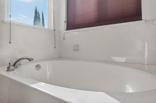 8682 Minoan Ct, Elk Grove, CA 95624