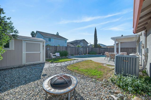 8682 Minoan Ct, Elk Grove, CA 95624
