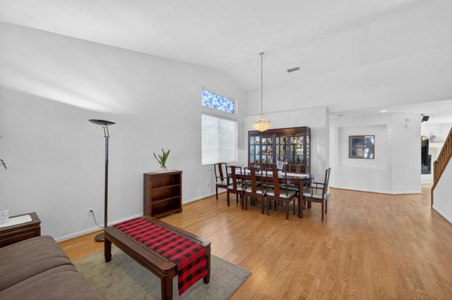 8682 Minoan Ct, Elk Grove, CA 95624