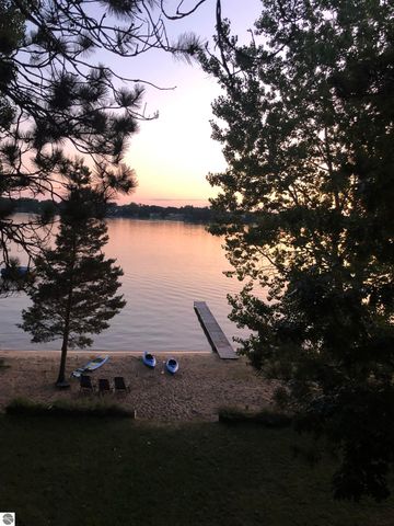 5302 Highland Drive, Traverse City, MI 49685