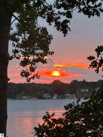 5302 Highland Drive, Traverse City, MI 49685