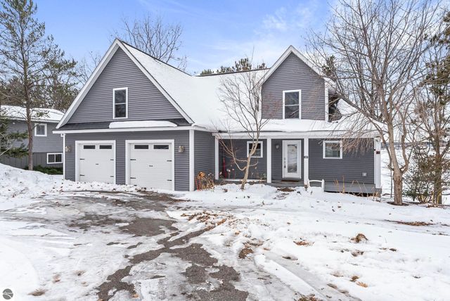 5302 Highland Drive, Traverse City, MI 49685