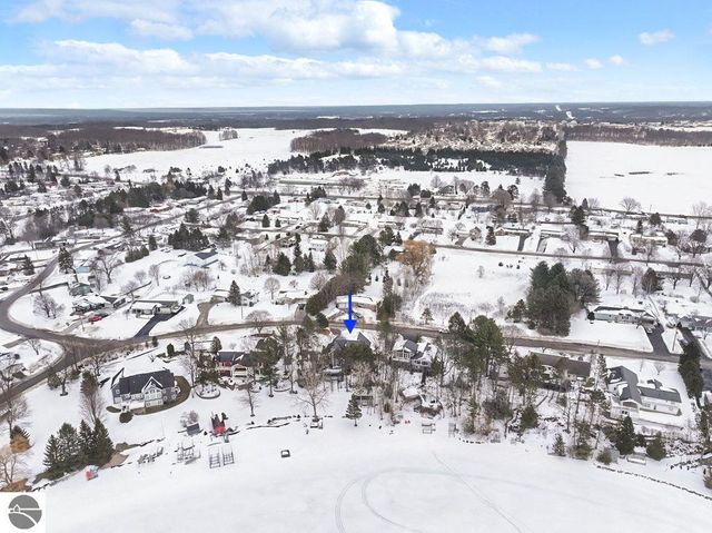 5302 Highland Drive, Traverse City, MI 49685