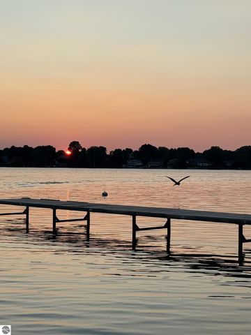 5302 Highland Drive, Traverse City, MI 49685