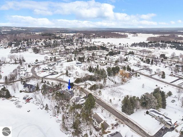 5302 Highland Drive, Traverse City, MI 49685