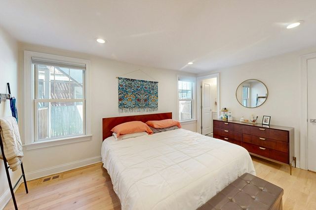 32 Fifth Street 1, Cambridge, MA 02141